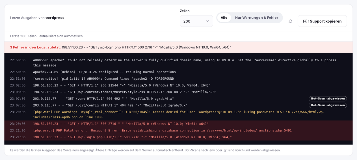 Logs eines Containers mit hervorgehobenen Fehlern und als Bot-Scan gekennzeichneten Abrufen